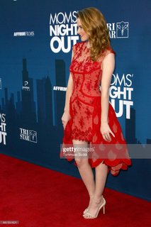 Sarah Drew feet photo thumbnail