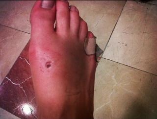 Sarah Dumont feet photo 3