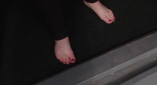 Sarah Dunsworth feet photo 3