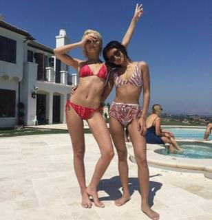 Sarah Ellen feet photo 10