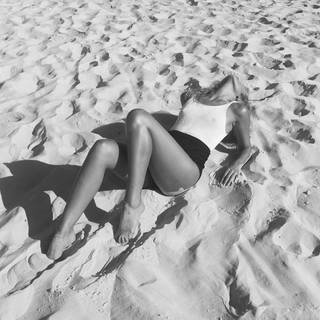 Sarah Ellen feet photo 11