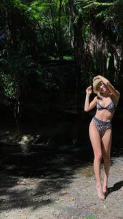Sarah Ellen feet photo 19