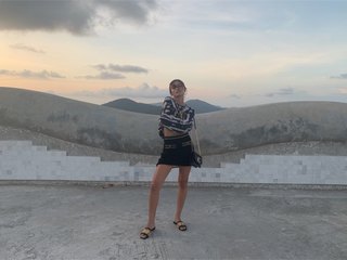 Sarah Ellen feet photo 13