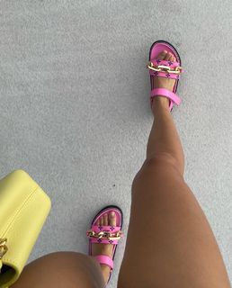 Sarah Ellen feet photo 15