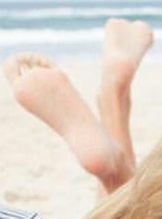 Sarah Ellen feet photo 7