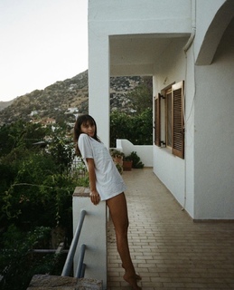 Sarah Ellen feet photo 8