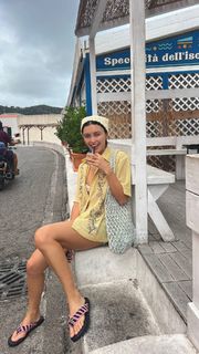 Sarah Ellen feet photo 8