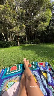 Sarah Ellen feet photo 1