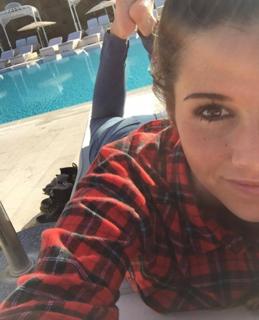 Sarah Engels feet photo thumbnail