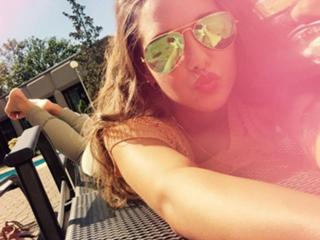 Sarah Engels feet photo thumbnail