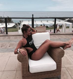 Sarah Engels feet photo thumbnail