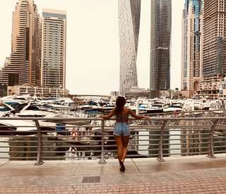 Sarah Engels feet photo thumbnail