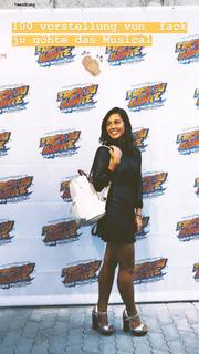 Sarah Engels feet photo thumbnail
