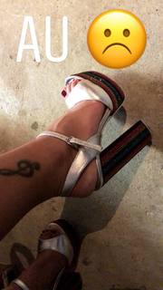 Sarah Engels feet photo thumbnail