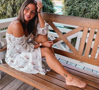 Sarah Engels feet photo thumbnail