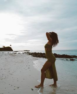 Sarah Engels feet photo thumbnail