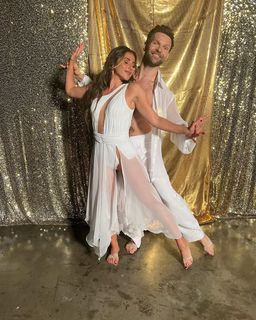 Sarah Engels feet photo thumbnail