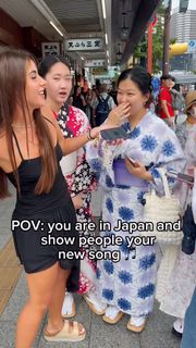 Sarah Engels feet photo thumbnail