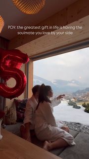 Sarah Engels feet photo thumbnail