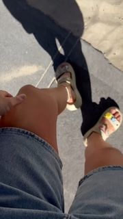 Sarah Engels feet photo thumbnail