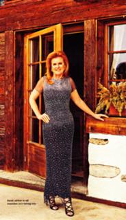 Sarah Ferguson feet photo thumbnail