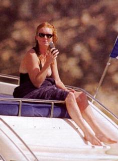 Sarah Ferguson feet photo thumbnail