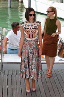 Sarah Gadon feet photo thumbnail