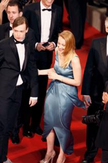 Sarah Gadon feet photo thumbnail