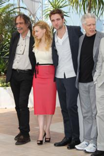 Sarah Gadon feet photo thumbnail