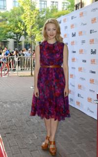 Sarah Gadon feet photo thumbnail