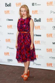 Sarah Gadon feet photo thumbnail