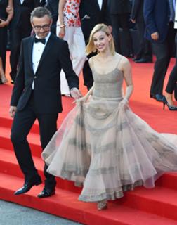 Sarah Gadon feet photo thumbnail