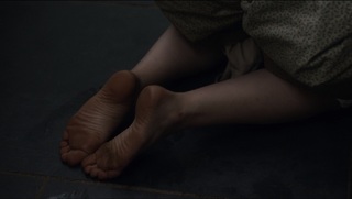 Sarah Gadon feet photo thumbnail