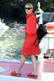 Sarah Gadon feet photo thumbnail