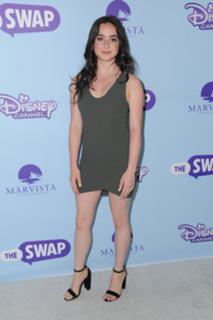 Sarah Gilman feet photo 11