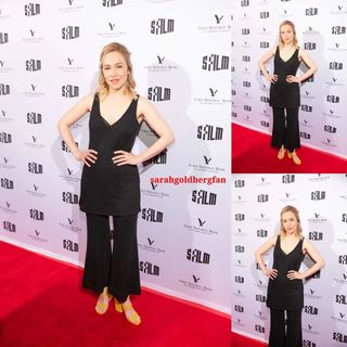 Sarah Goldberg feet photo 9