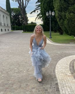 Sarah Grey feet photo 4