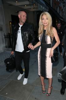 Sarah Harding feet photo thumbnail