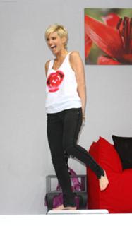 Sarah Harding feet photo thumbnail