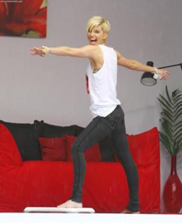 Sarah Harding feet photo thumbnail