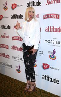 Sarah Harding feet photo thumbnail