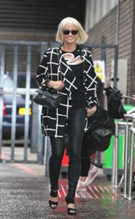 Sarah Harding feet photo thumbnail