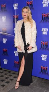 Sarah Harding feet photo thumbnail