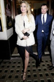 Sarah Harding feet photo thumbnail