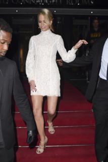 Sarah Harding feet photo thumbnail