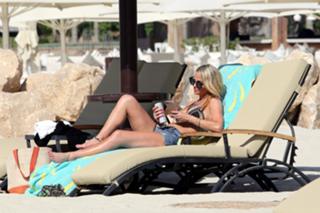 Sarah Harding feet photo thumbnail