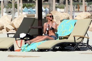 Sarah Harding feet photo thumbnail