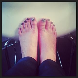 Sarah Harding feet photo thumbnail