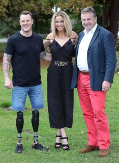 Sarah Harding feet photo thumbnail