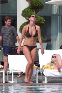 Sarah Harding feet photo thumbnail